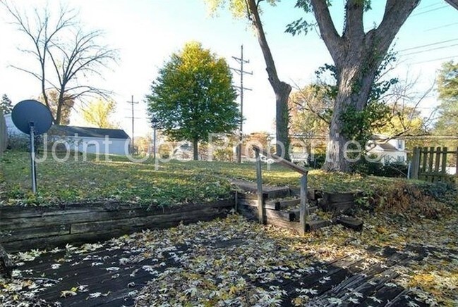 Foto del edificio - 8970 Olden Ave