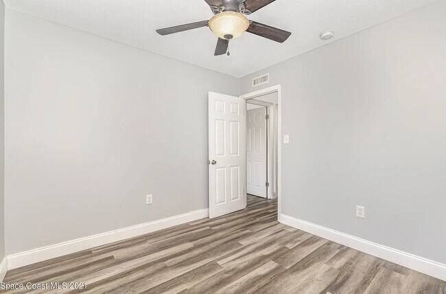 Foto del edificio - 8401 N Atlantic Ave