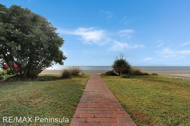 Foto del edificio - 3 br, 2 bath House - 911 Chesapeake Ave