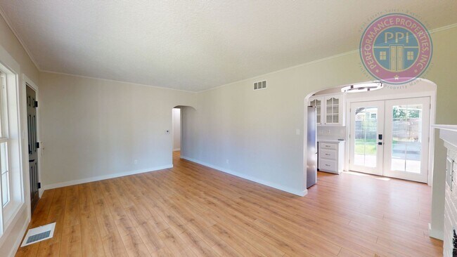 Foto del edificio - University Park!!!  Luxury Home, Completely Renovated & Stylish Amenities