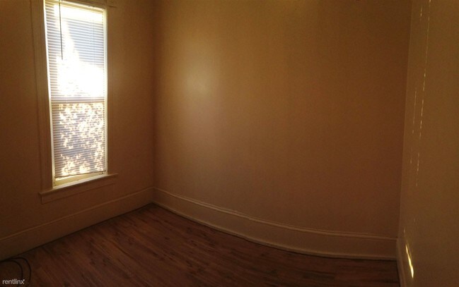 Building Photo - 3 br, 1 bath House - 49 Zeno St SW 49 Zeno Sw