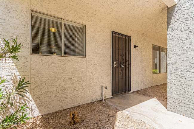 Building Photo - 7494 E Earll Dr
