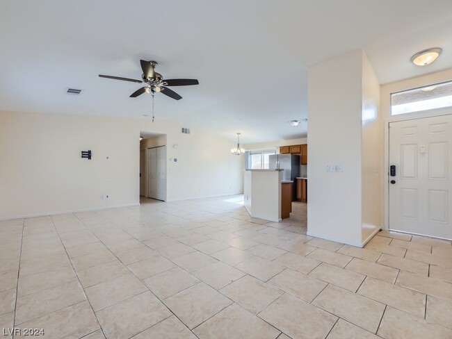 Building Photo - 5173 Panguitch Dr