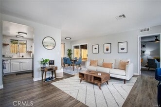 Building Photo - 6886 Hillview Rd