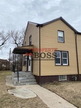 Building Photo - 1219 Lyons St