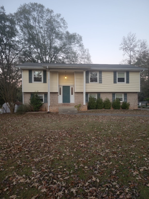 Photo - 266 Valley Rd NW (Lawrenceville, GA)