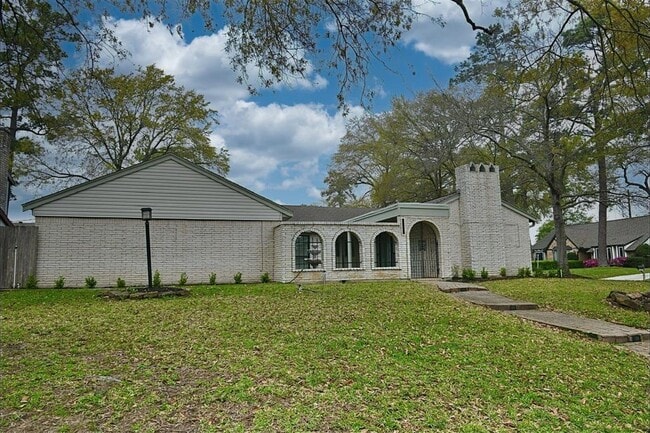Building Photo - 202 Pine Branch Dr