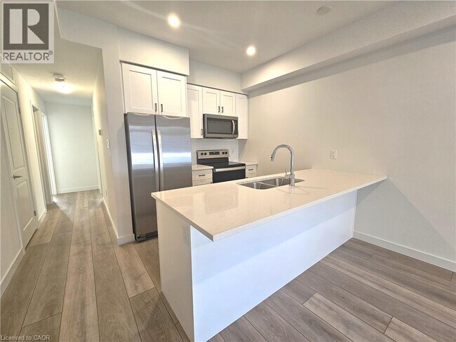 Photo du bâtiment - 405 Myers Rd