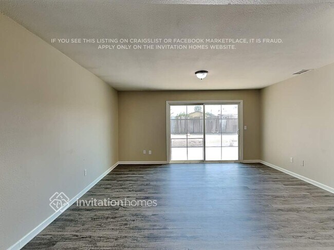 Foto del edificio - 7807 Colwyn Ave