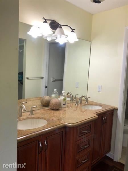 Building Photo - 3959 Coral Springs Dr