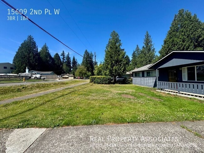 Building Photo - 15609 2nd Pl W