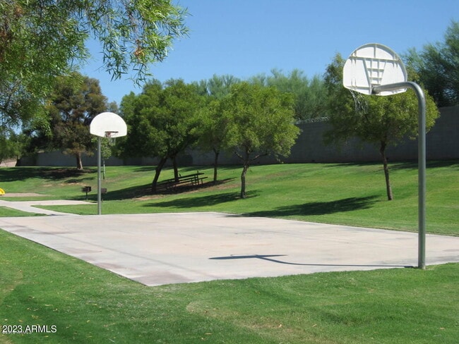 Foto del edificio - 1811 S 39th St