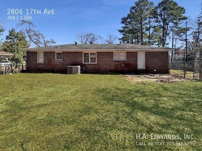 Foto del edificio - 2806 17th Ave