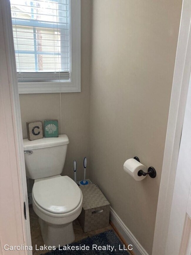 Building Photo - 4 br, 2 bath House - 169 Canterbury Road
