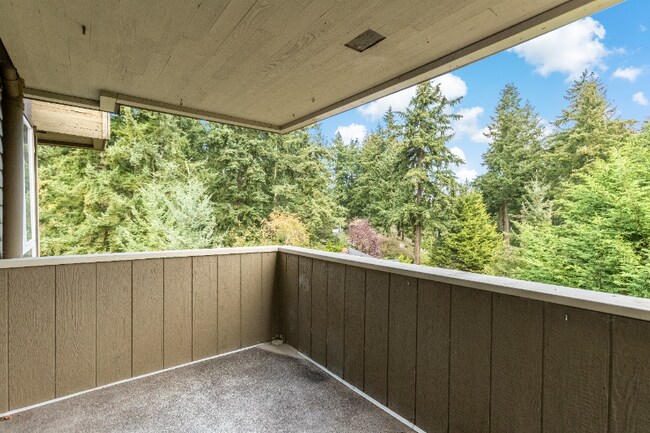 Foto del edificio - 12520 Roosevelt Way NE