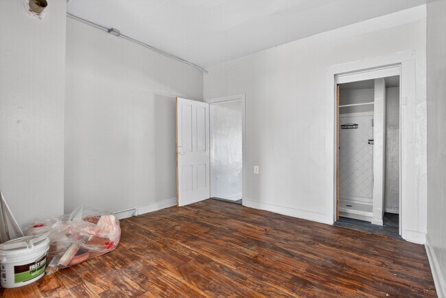 Building Photo - 31 N Hartley St