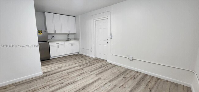 Foto del edificio - 1291 NW 40th St