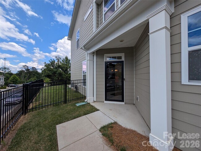 Foto del edificio - 634 Cypress Glen Ln