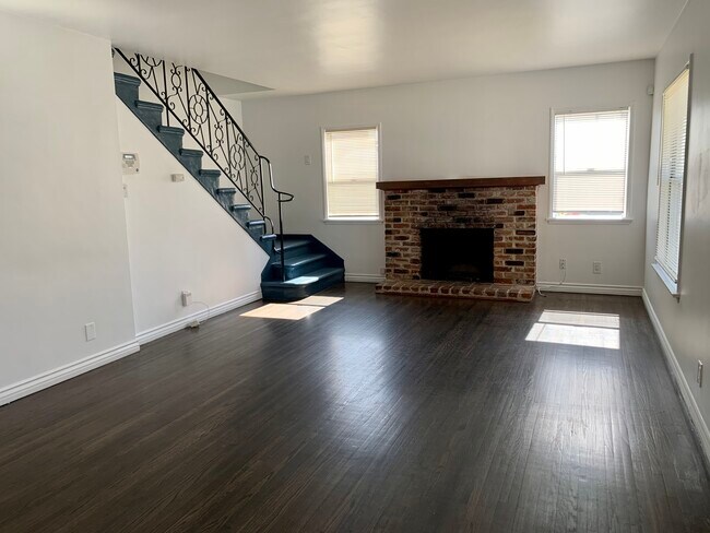 Foto del edificio - 5612 Edgemar Ave