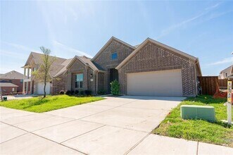 Building Photo - 1532 Bushman Ln