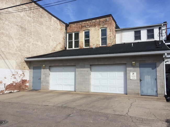 Building Photo - 119 N Main St