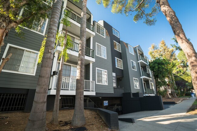 Foto del interior - 685 Kelton Ave