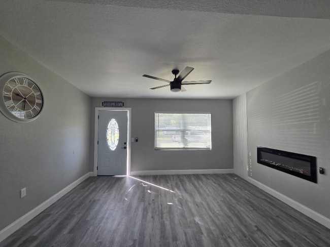 Foto del edificio - 2410 11th St