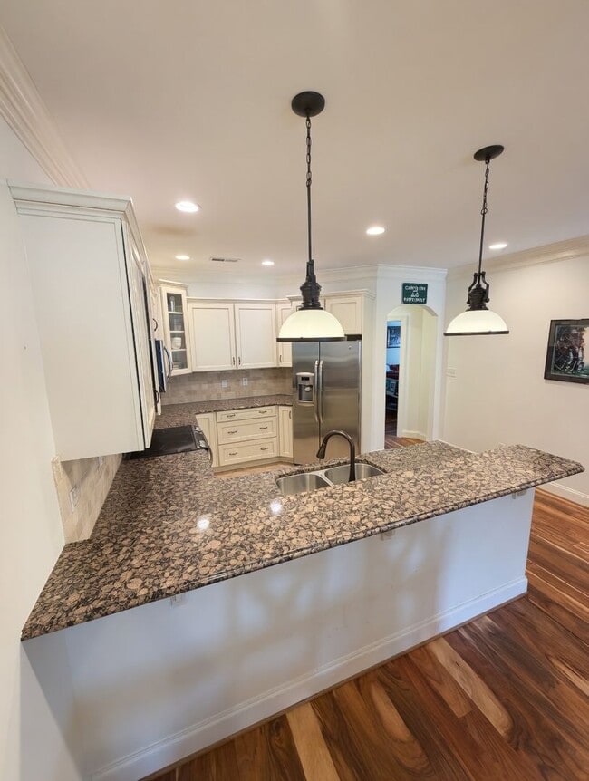 Building Photo - 3 Bedroom Home in Cornerstone