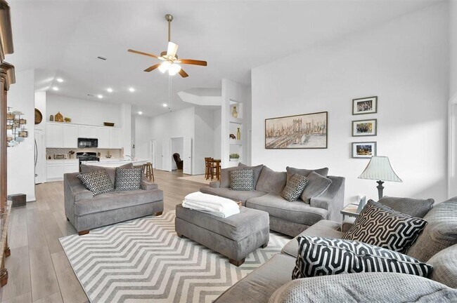 Building Photo - 21219 Grey Bloom Ave
