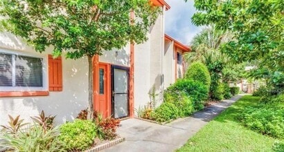 Building Photo - 1655 58th Terrace S