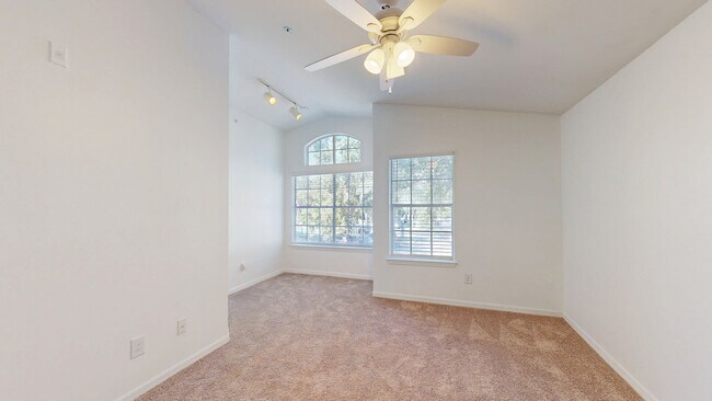 Interior Photo - Arbors at Lee Vista