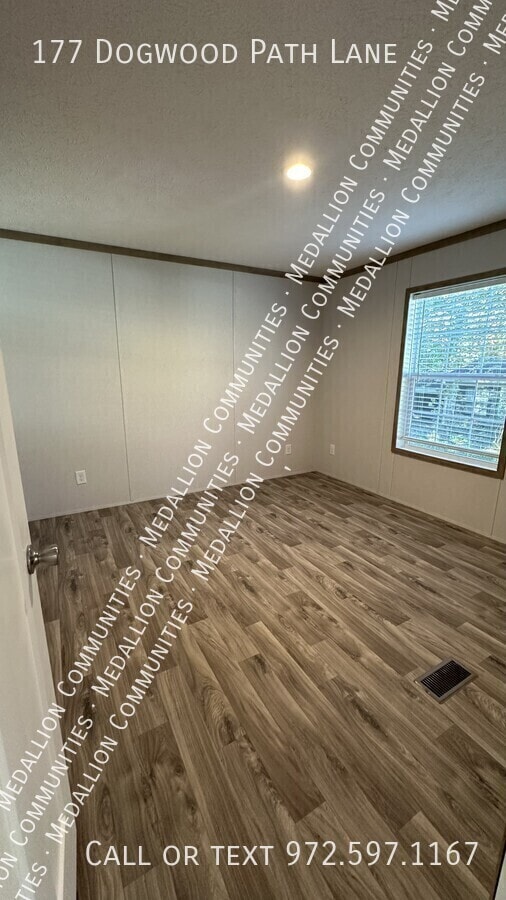 Building Photo - 177 Dogwood Path Ln