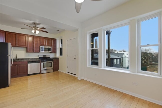 Building Photo - 56 E 50th St