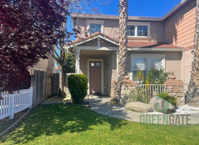 Building Photo - 2-Story 4 Bedroom Home in Tracy!