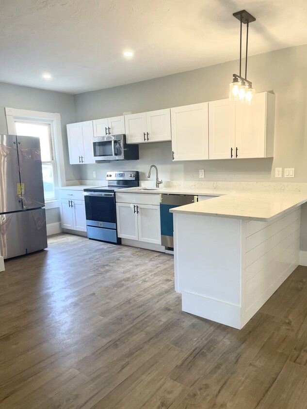 Foto principal - 8 Pond St