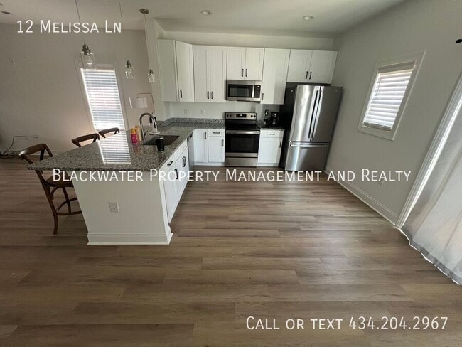 Photo - 12 Melissa Ln House