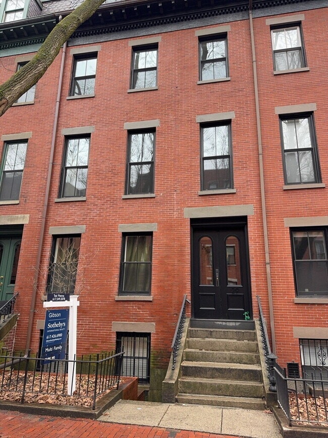 Building Photo - 29 E Springfield St