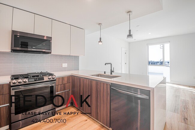Foto del edificio - 5801 Camerford Ave