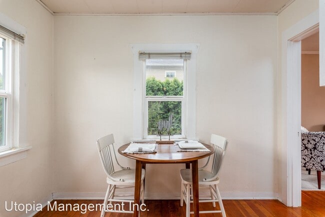 Building Photo - 1 br, 1 bath House - 2412 Cornwall Ave