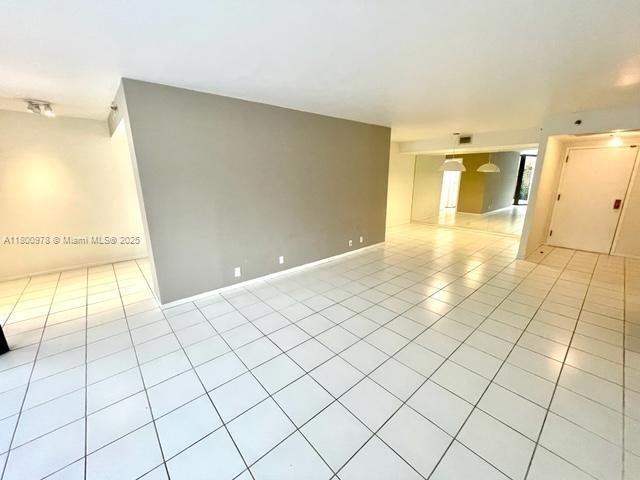 Foto del edificio - 4000 Towerside Terrace