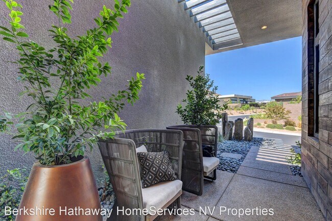 Foto del edificio - 4 br, 4.5 bath House - 5174 Peak Climb Dr.