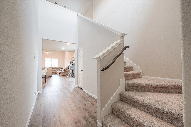 Building Photo - 1317 Mount Bassie Trl