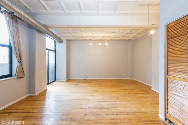 Building Photo - 1307 S Wabash Ave