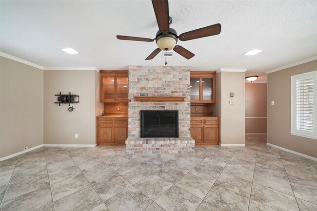 Foto del edificio - 28914 Pine Hill Dr