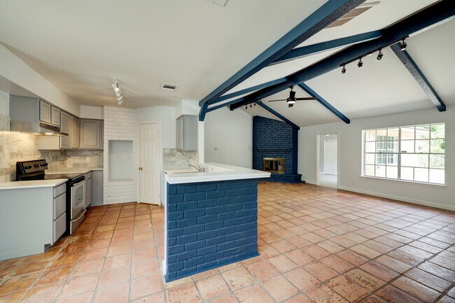 Foto del edificio - 9006 Stone Brook Ln