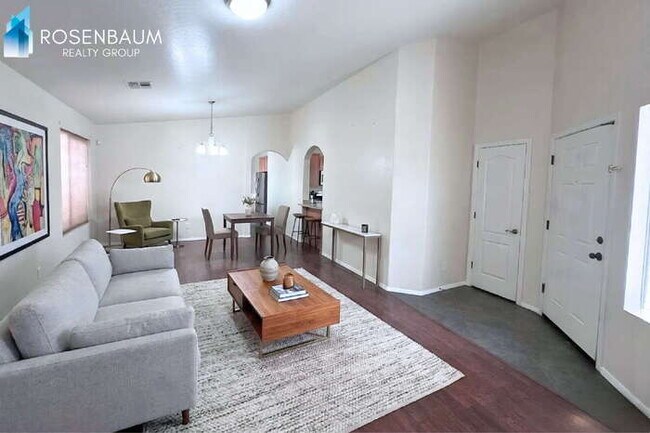 Foto del edificio - 2030 W Carson Rd