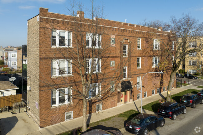 Building Photo - 3142 W Cullom Ave