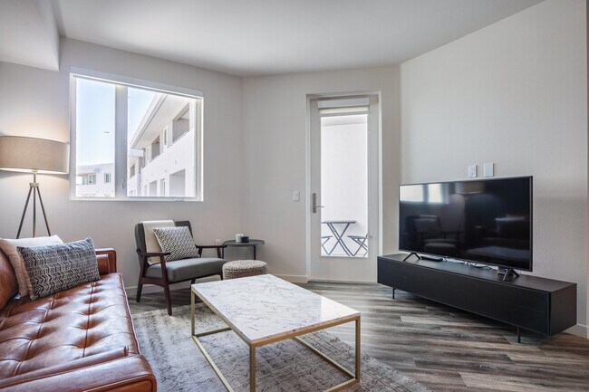 Building Photo - 14126 Marquesas Way