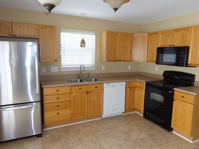 Foto del edificio - 1222 Brook Farm Lane