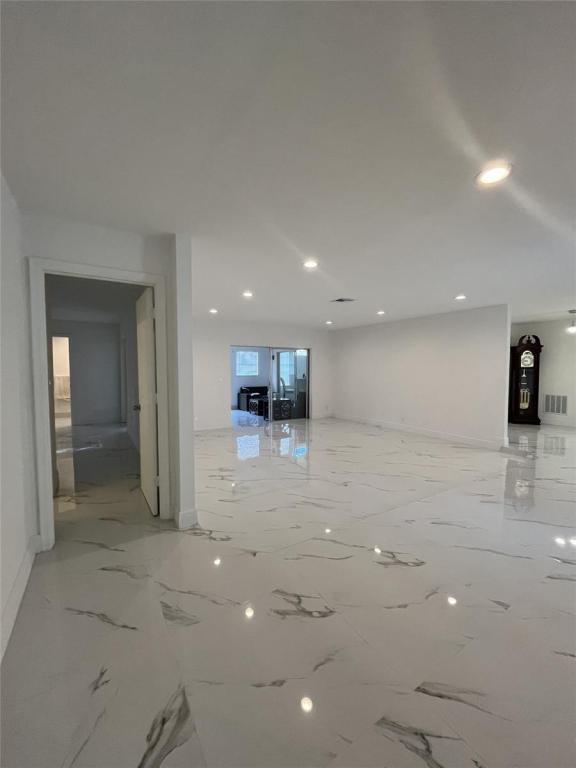 Foto del edificio - 7771 NW 46th St